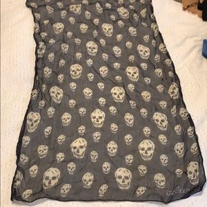 Alexander McQueen Skull scarf